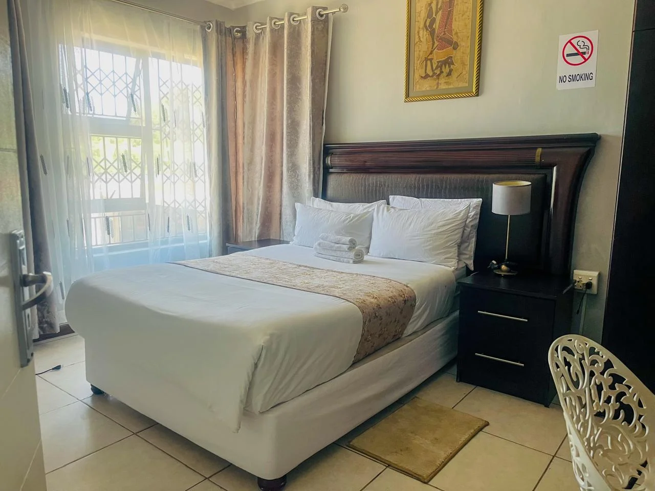 Enhle Bed and Breakfast