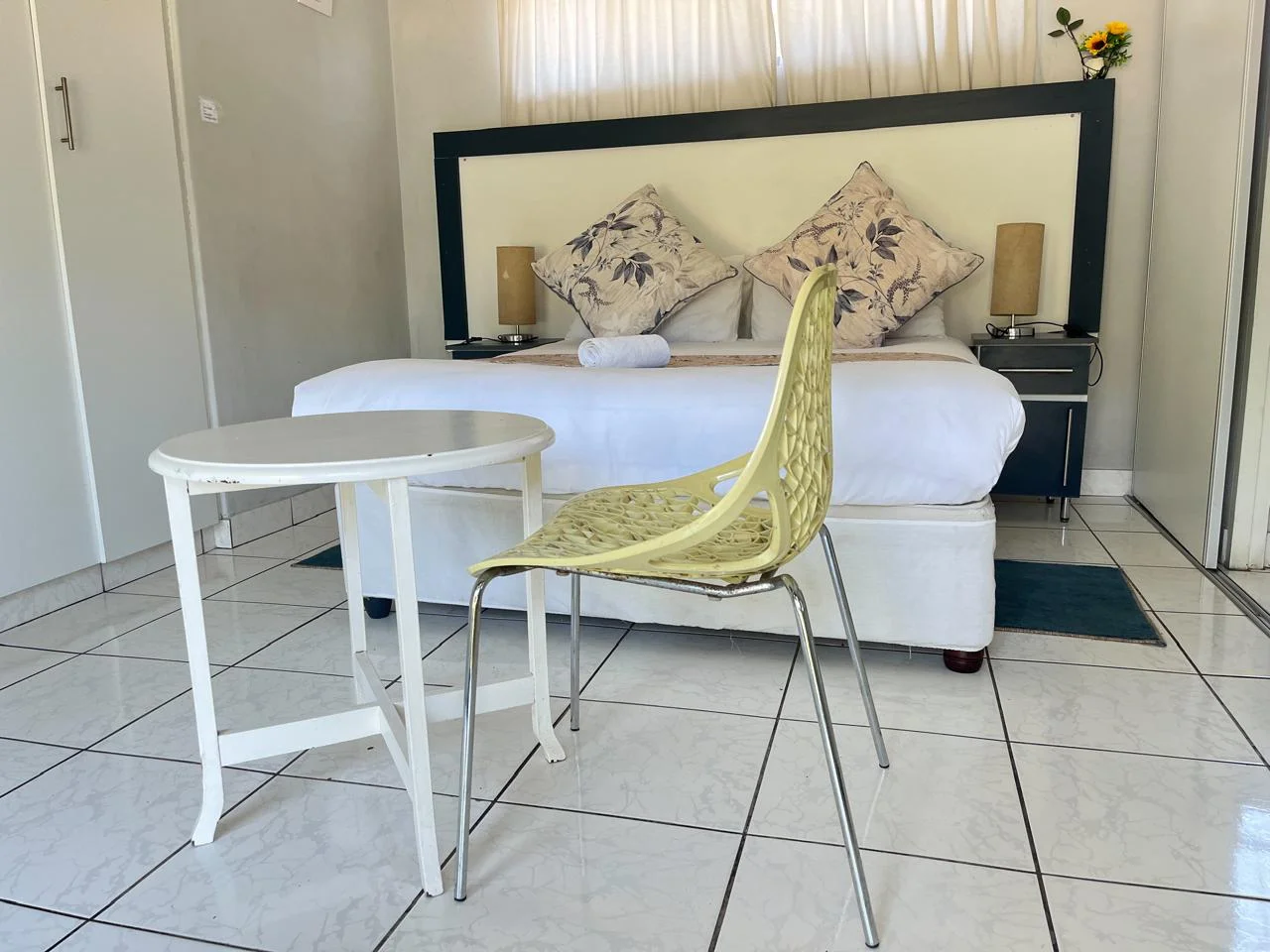 Enhle Bed and Breakfast