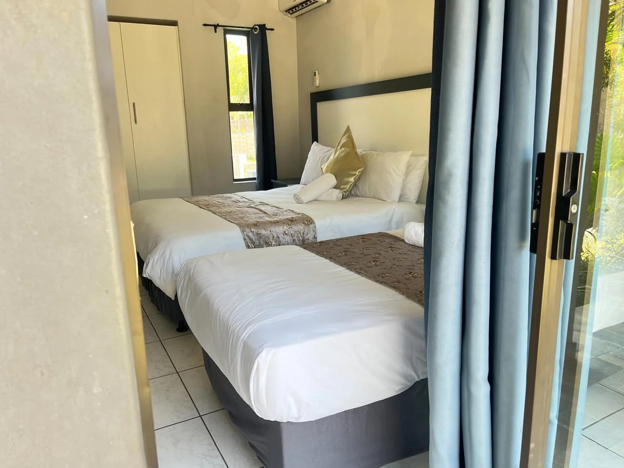 Enhle Bed and Breakfast