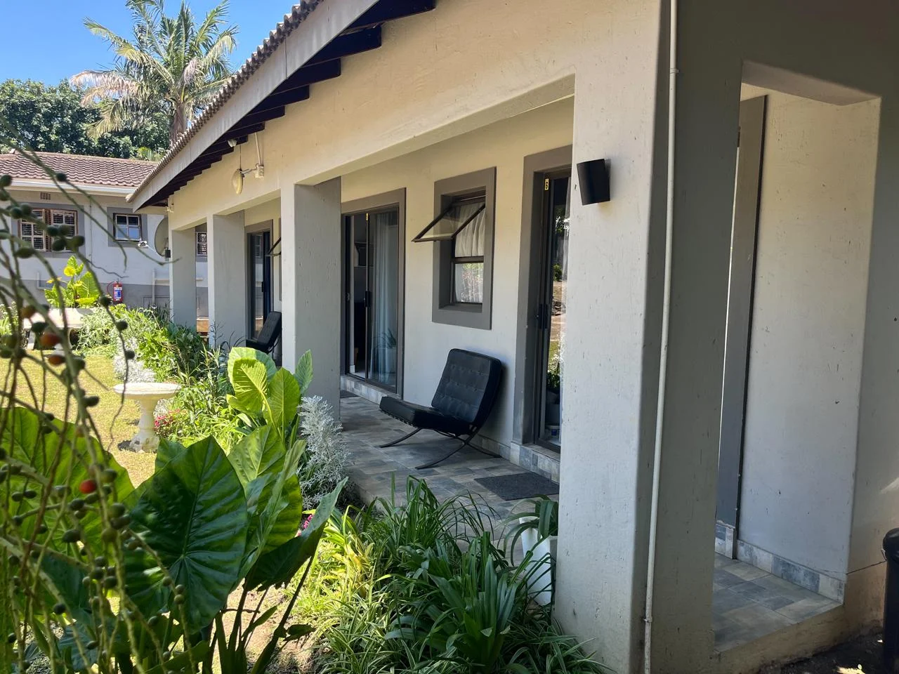 Enhle Bed and Breakfast