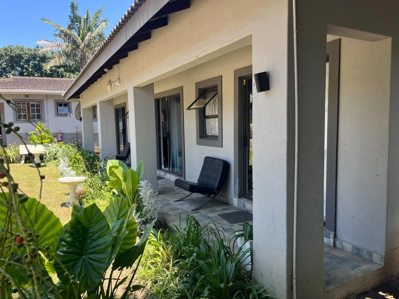 Enhle Bed and Breakfast