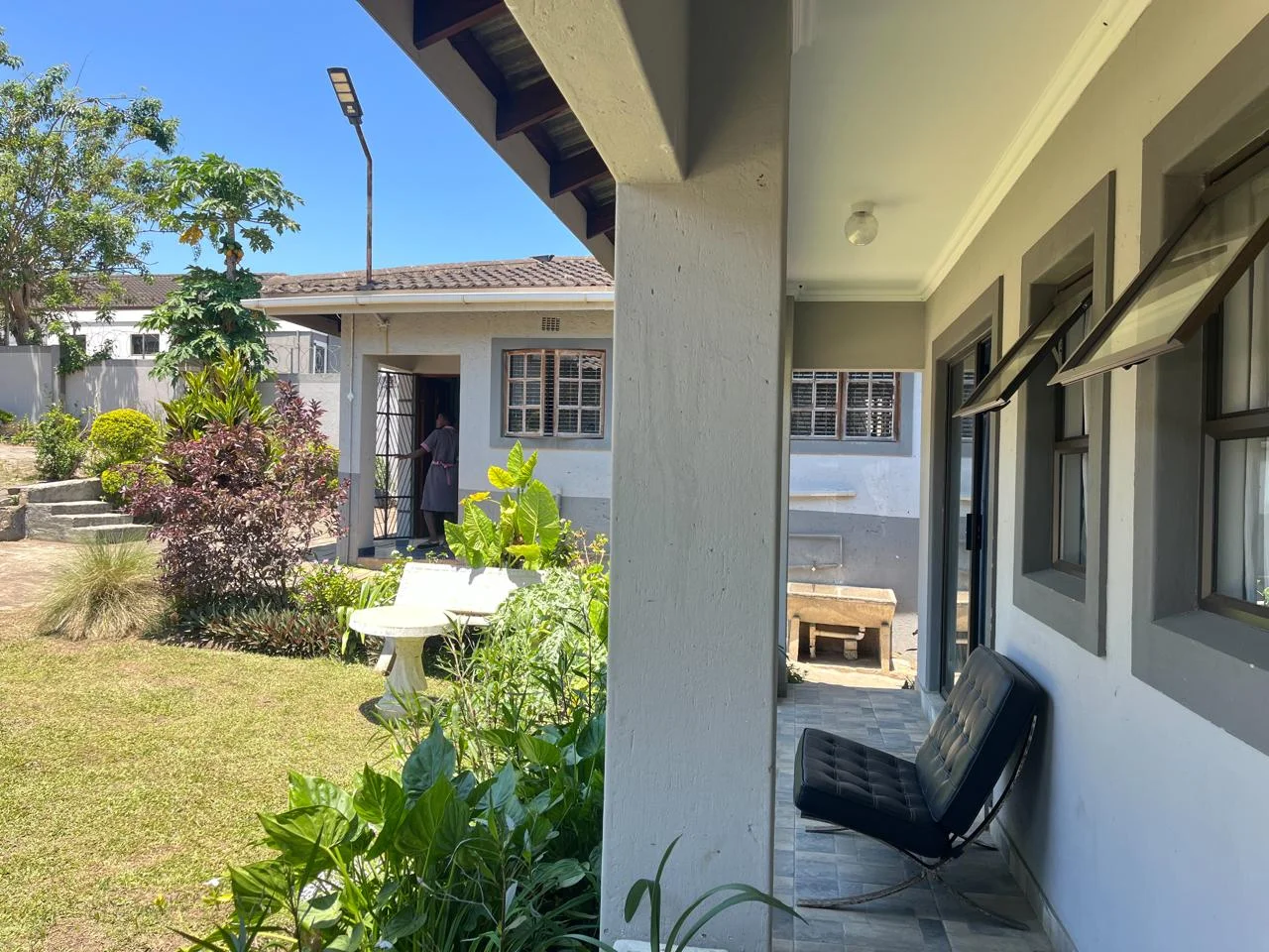 Enhle Bed and Breakfast
